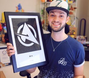 Alastair Aiken Instagram - Thank you for 11 MILLION Subscribers! 😄💙 I cannot believe we’ve gained another million in only ONE month, the support is just unreal at the moment. I appreciate each and everyone of you spending time out of your day to watch my videos. Thank you, again! 👊🏻