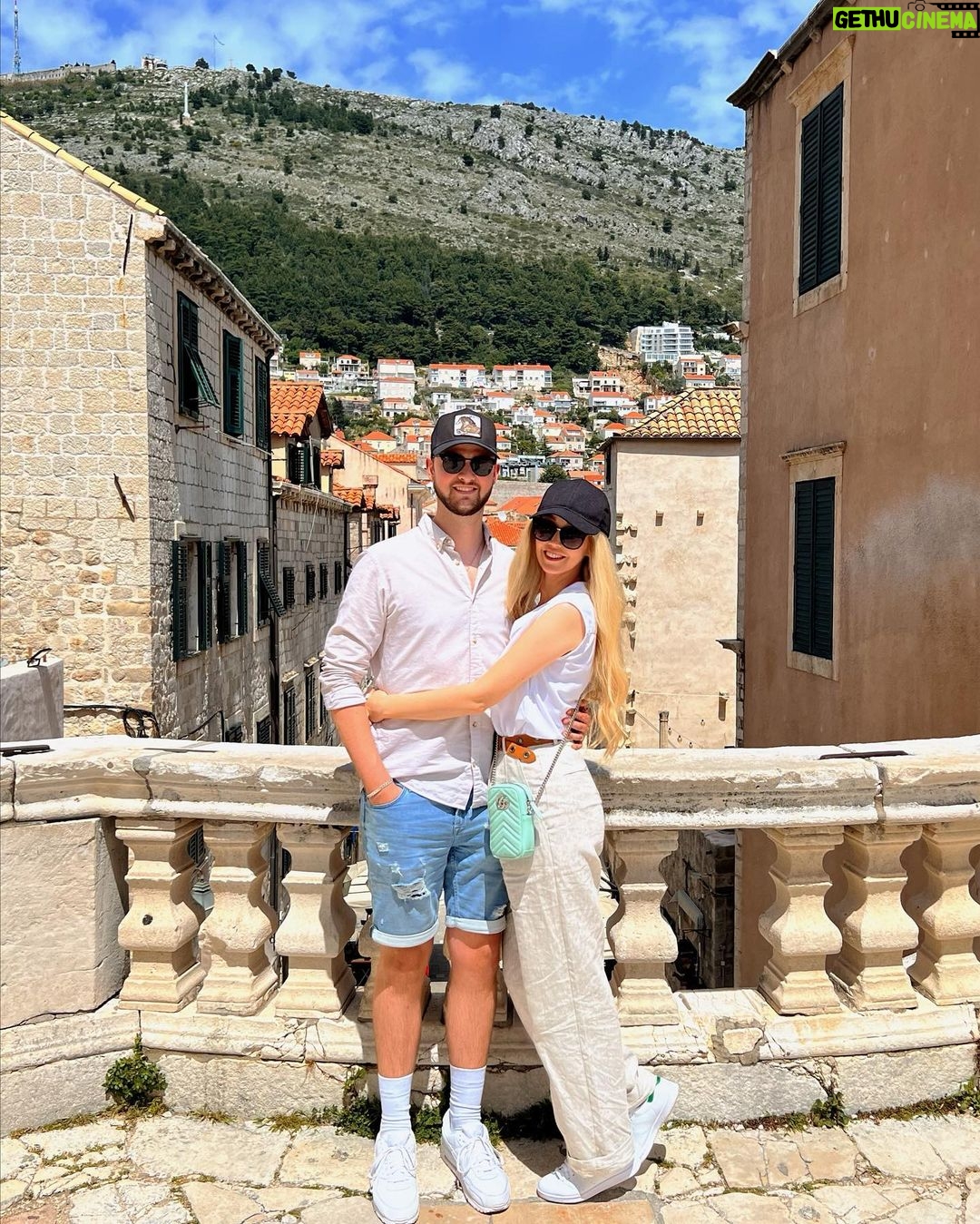 Alastair Aiken Instagram - πSHAMEπ at the steps in Dubrovnik where they filled the βshameβ scene from Game of Thrones! π₯° πππππππππ πππ ππππ