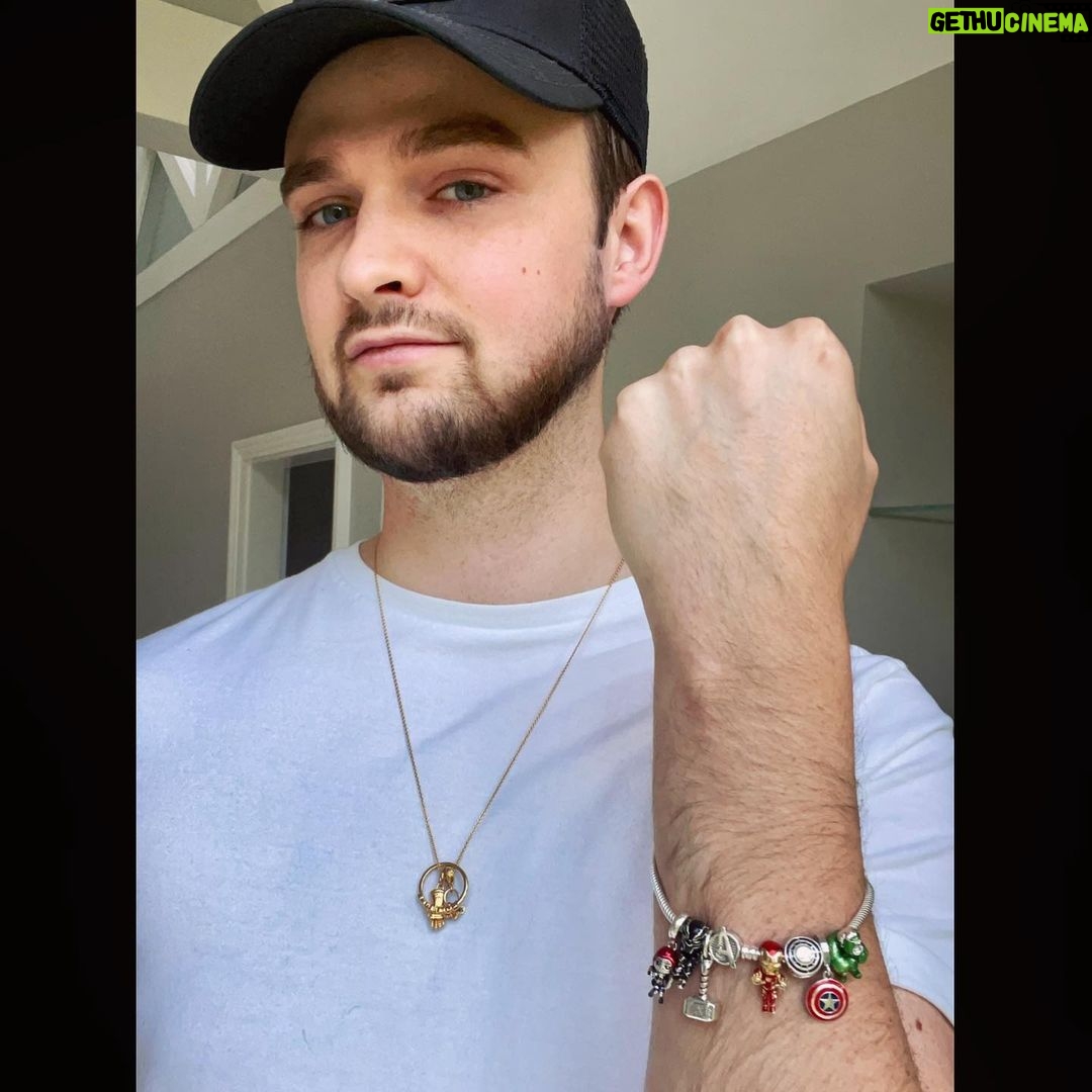 Alastair Aiken Instagram - Who's your favourite Marvel character? 👀 The new @theofficialpandora x Marvel collection is out now! #MARVELXPANDORA #AD