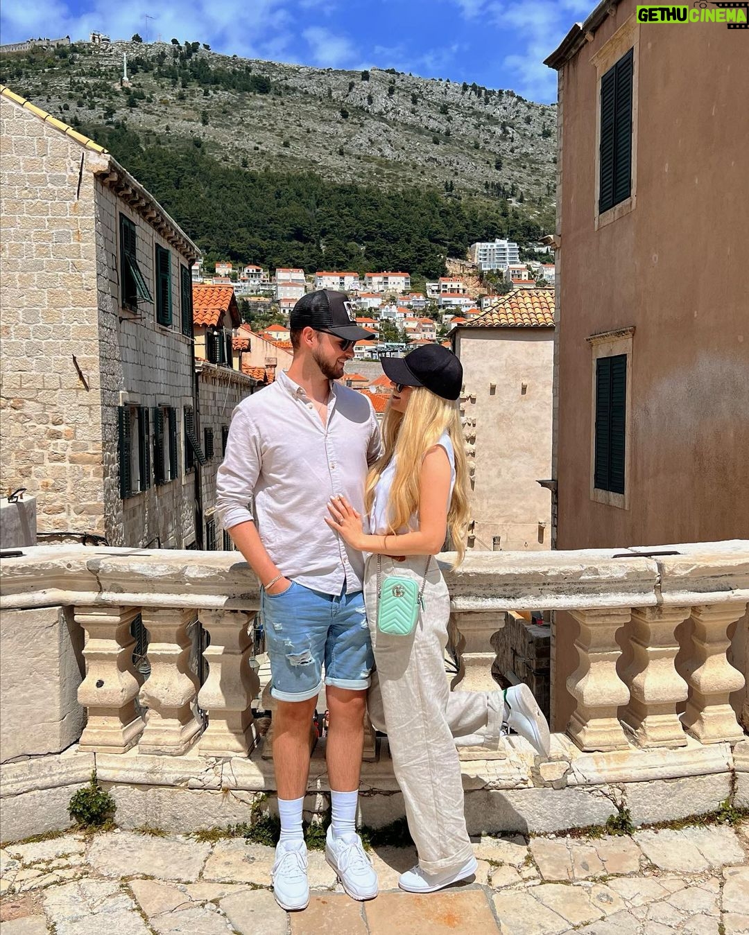 Alastair Aiken Instagram - πSHAMEπ at the steps in Dubrovnik where they filled the βshameβ scene from Game of Thrones! π₯° πππππππππ πππ ππππ