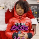 Alaya High Instagram - Had the pleasure of giving back to the kids with my fave @bookedbymolo for Xmas! Omg y’all should have seen the kids faces…gave me so much happiness and joy!!! Happy Holidays to everybody!! 🎄