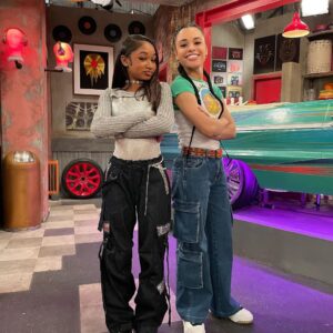 Alaya High Instagram - We’re taking it to the ring! 🥊🔔

New Episode tonight on Nickelodeon 📺 at 7:30p/6:30c🧡
