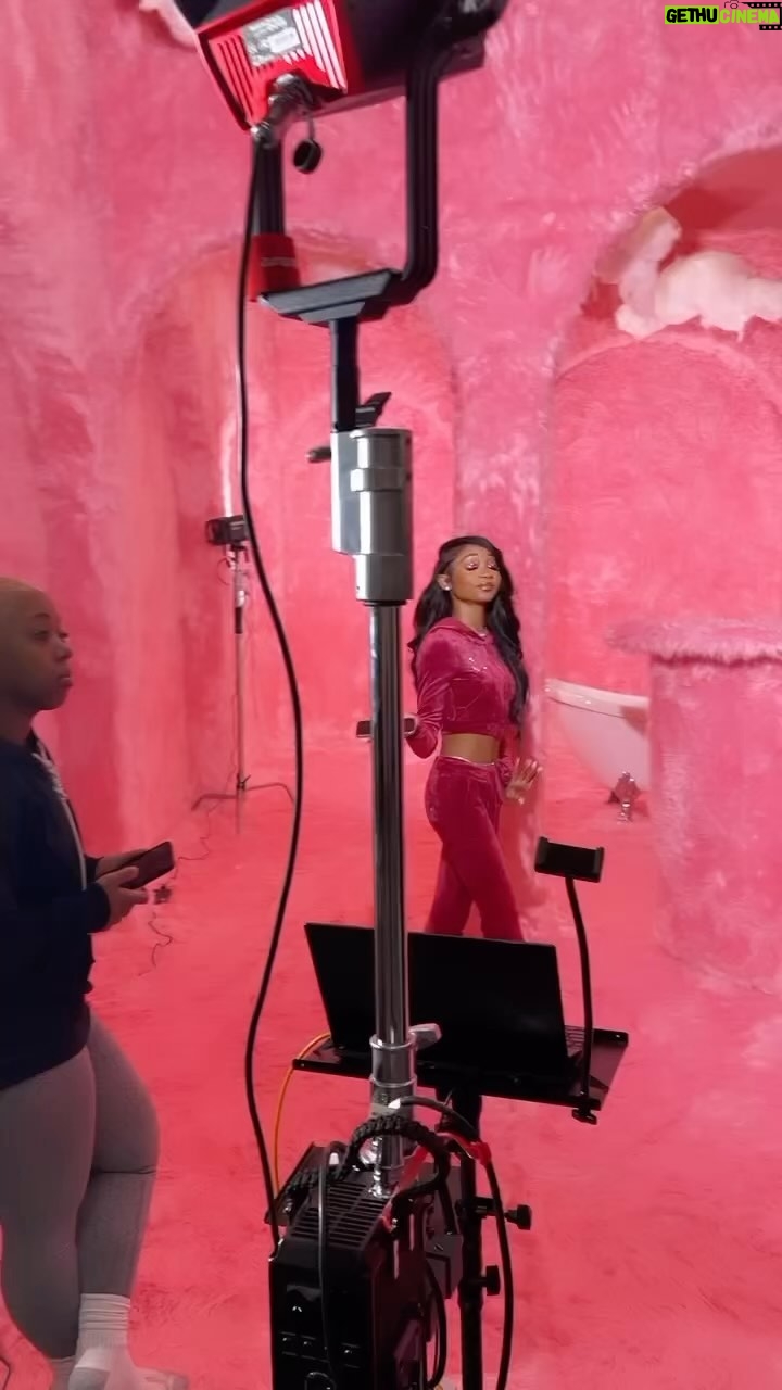 Alaya High Instagram - Pink collection dropping Valentinessss Day! @imcettefille