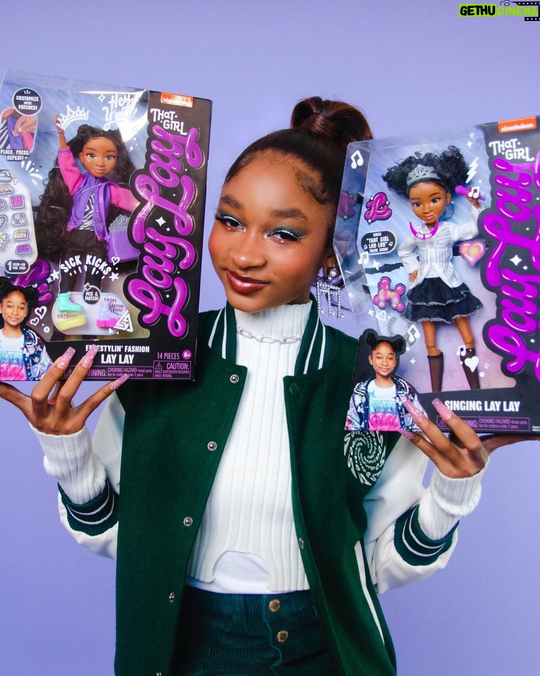 Alaya High Instagram - How excited are you for school? Grab all these styles at Kohl’s for a fierce first day of school! 📓📚#ad