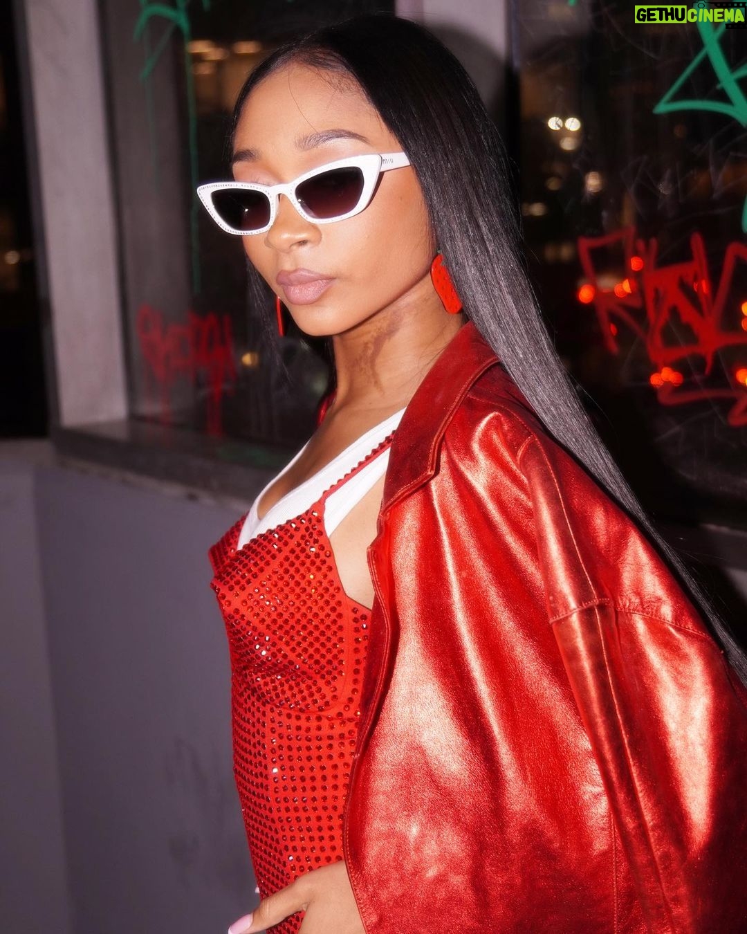 Alaya High Instagram - Gave him a lil sugar now he having heartaches, getting to the bread strawberry shortcake 🍰 Dress: @area Purse: @Zara Shades:@miumiu Jacket: @karlkani Styling: @sankaraxt Photos: @jqproductions Mua: @fukjacimjill Hair: @whoisvickyb