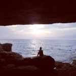 Alba Flores Instagram - Mejor, gracias... #cavernícola