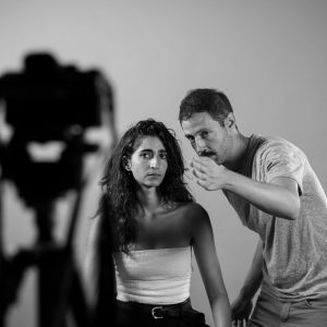 Alba Flores Instagram - Hay personas que no pueden conseguir el material de cura para tratar sus heridas. Para lograrlo #YoVendoMiCuerpo. ¿Y tú? Día Internacional #PieldeMariposa www.yovendomicuerpo.com (link en bio)