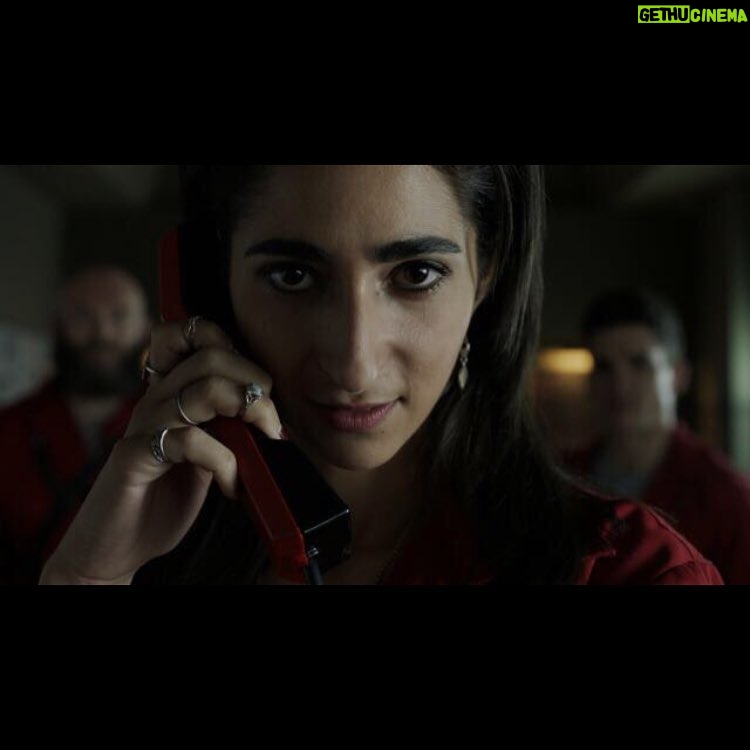 Alba Flores Instagram - “Empieza el matriarcado”.......pues eso, madafakas, que ojalá fuera verdad #Lacasadepapel11 #fuckpatriarchy #todoporlamatria