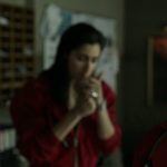 Alba Flores Instagram - Fumando espero... esta noche en @antena3com #LaCasadePapel3 #LaCasadePapel #fueradefoco