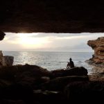 Alba Flores Instagram – ¡Feliz Día de La Tierra! 
@Natgeo yo también os comparto uno de mis lugares, esta cueva perdida en un acantilado de Formentera. No hace falta coger un avión trasatlántico para encontrarse con maravillas de la naturaleza, se puede disfrutar del planeta con consciencia. ¡Cuidemos de este regalo!
#ShareYourSpot #NatGeoAmbassador @NatGeoEspana

Puedes informarte mejor de este movimiento en nationalgeographic.es/planet-possible