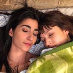 Alba Flores Instagram - Siesta entre toma y toma #Lacasadepapel #inbedwithmadonna @ursulolita