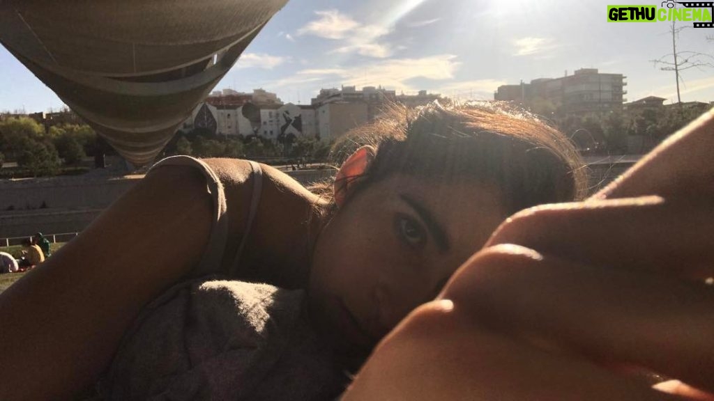 Alba Flores Instagram - Let the sunshine in! 🎶🎶🎶#eldescansodelguerrero #☀️