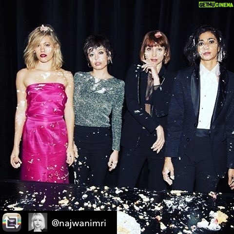 Alba Flores Instagram - #dracpack @drac_pack en #madrid @teatrodelaluz.philips a partir del 29 de Diciembre. Entradas en BIO. @kimberleytell @nanitita @najwanimri #fernandosoto #royalrole