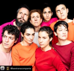Alba Flores Instagram - Después de mucha incertidumbre reestrenamos hoy en @teatrodelbarrio 
Con la que está cayendo aquí en Madrid, esperamos poder abrir un pequeño paraguas de #CulturaSegura dónde refugiarnos y pensar juntas.
Gracias a los que vais a asistir y gracias a los que habríais querido asistir. 
Informaremos sobre el resto de funciones programadas de @laextranacompania cuanto antes.
💜