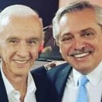 Alberto Fernández Instagram - Rubén Marín nos ha dejado. Fue un extraordinario gobernador de La Pampa, un dirigente peronista bien plantado en su compromiso con la justicia social y que ejerció la función pública con toda honestidad y ética Con enorme pesar despido a alguien que fue una referencia valiosa para mi generación. Mi más sentido pésame a su familia y a todos lo que lo hemos querido.