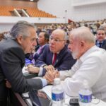 Alberto Fernández Instagram - Me encontré con mi querido amigo @lulaoficial, presidente de Brasil, en la Cumbre del G77+China. En cada momento que compartimos, los lazos de hermandad entre nuestros pueblos se profundizan. Queremos avanzar y concluir el acuerdo UE-MERCOSUR. Unidos lo haremos 🇦🇷🇧🇷 También mantuve una reunión bilateral con el presidente Miguel Díaz-Canel Bermúdez. Cuba es un socio comercial relevante en el Caribe y debemos incrementar el comercio bilateral en el sector alimenticio, tecnológico y de servicios profesionales para el sector agropecuario. A 50 años del restablecimiento de las relaciones diplomáticas entre nuestras naciones, agradezco a Cuba por el apoyo a nuestro reclamo de soberanía sobre #Malvinas y destaco las notables coincidencias en foros multilaterales 🇦🇷🇨🇺 Hemos concluido una gran cumbre. #CubaG77