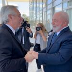 Alberto Fernández Instagram - 🇦🇷🇧🇷 Presidente @lulaoficial, es una inmensa alegría visitarte para celebrar los 200 años de relaciones diplomáticas entre nuestros pueblos. Sé que compartiremos un gran día que seguirá fortaleciendo los históricos lazos que nos unen.