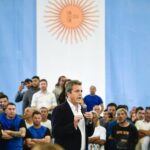 Alberto Fernández Instagram - Concluimos esta importante jornada democrática con gran alegría. Felicito profundamente a @sergiomassaok, el candidato más votado de cara al balotaje, y abrazo a todo el pueblo argentino que hoy se expresó en las urnas. Lo he dicho, Sergio es la persona mejor preparada para garantizarle un camino de crecimiento e igualdad a la Argentina. El pueblo argentino ha apostado a defender el trabajo, la educación, la salud y sus derechos. La experiencia de Sergio Massa, su preocupación por quienes más necesitan, su vocación al diálogo y su búsqueda de la unidad nacional son los ejes que nuestro país necesita. Tenemos el talento de nuestra gente y la riqueza de nuestra patria. El futuro es prometedor.