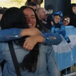 Alberto Fernández Instagram - La patria los abraza 🇦🇷❤️ En medio de tanto dolor, la Argentina los recibe y acompaña. Agradezco a todos los equipos que hacen posible la operación #RegresoSeguro; seguiremos trabajando hasta evacuar de Israel a todos los compatriotas que lo han pedido.