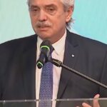 Alberto Fernández Instagram - SE VIENE EL TIEMPO DE LA UNIDAD NACIONAL Si nos ponemos de acuerdo, podremos aprovechar todas las oportunidades que tiene la Argentina. Fragmento de mi exposición en el 59° #ColoquioIDEA, en Mar del Plata.