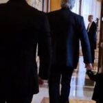 Alberto Fernández Instagram - Nuestro primer viaje solos, en esa complicidad infinita del padre y su hijo. Confieso que estaba preocupado: descansamos tanto en que las madres saben todo que temía no poder resolver algo. Pero tuvimos dos días extraordinarios que incluyó recibir el amor de quien inspiró tu nombre. A cada paso, pude disfrutar de tu sonrisa, tu dulzura y tu sopresa. A mi edad, volver a vivir la experiencia de tu mano en la mía que disfruté por primera vez con tu hermano hace ya casi treinta años, es un regalo de la vida que no puedo dejar de agradecer.