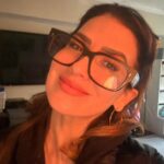 Alec Baldwin Instagram - I lose my glasses. She finds my glasses. Zing. Happy Valentines Day, @hilariabaldwin