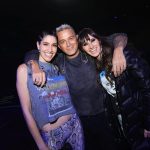 Alejandro Sanz Instagram - Cerramos el telón tras cien conciertos, hemos creado una familia de más de un millón de almas, no celebremos el final de #SANZenVivo sino el nacimiento de infinitos momentos que bailarán en la sinfonía de nuestros recuerdos. GRACIAS por #NuestroÚltimoMomento ha sido increíble 🙌 🥷