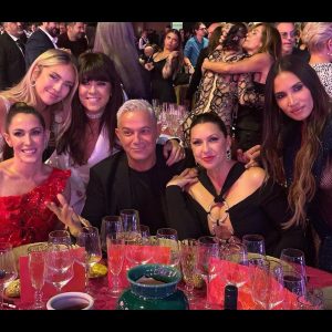 Alejandro Sanz Instagram - La persona del año @laurapausini es talentosamente única. Privilegiados somos los que disfrutamos de tu existencia: amiga, consu y familia ❤️ Te quiero 

#PersonOfTheYear2023 
Hoy más #LatinGRAMMY 🙌
