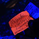 Alejandro Sanz Instagram - Seguimos cantando historias ❤️ 1. Cuando salen así de un concierto es que algo no queremos que acabe nunca. 2. El orgullo si tiene nombre 3. Mis noches se alumbran con luciérnagas. 4. El cazador de notas. 5. El abrazo más grande de México 6. Por cada aplauso, un gracias. 7. Mi Backliner favorito 😂 8. 1424 sueños cumplidos. 9. El rugido mexicano 🤠 10. Cheeseeeee 🧀 #SANZenVivo 🇲🇽🥷 Hermosillo
