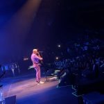 Alejandro Sanz Instagram - El concierto pasó, pero El Paso queda muy dentro. De la mano de @haashoficial #SANZenVivoUSA 🇺🇸🥷🏽 El Paso, Texas