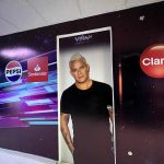 Alejandro Sanz Instagram - Viña, GRACIAS. Tu manera de sentir, de rugir, de vibrar, y sobre todo de curar. Es sobrenatural. Eres tan bella como fuerte. He respirado tu dolor de cerca, y déjame decirte, que nada podrá romperte. No renuncies a tu luz, deslumbra, yo me quedo cerca, las distancias son inexistentes para quien sabe querer. ❤️🥷 #Viña2024 @elfestivaldevina