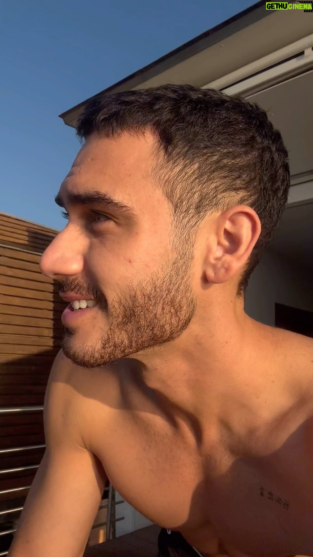 Alejandro Speitzer Instagram - 72 hours in 🇨🇭 Stay tuned ⏱️