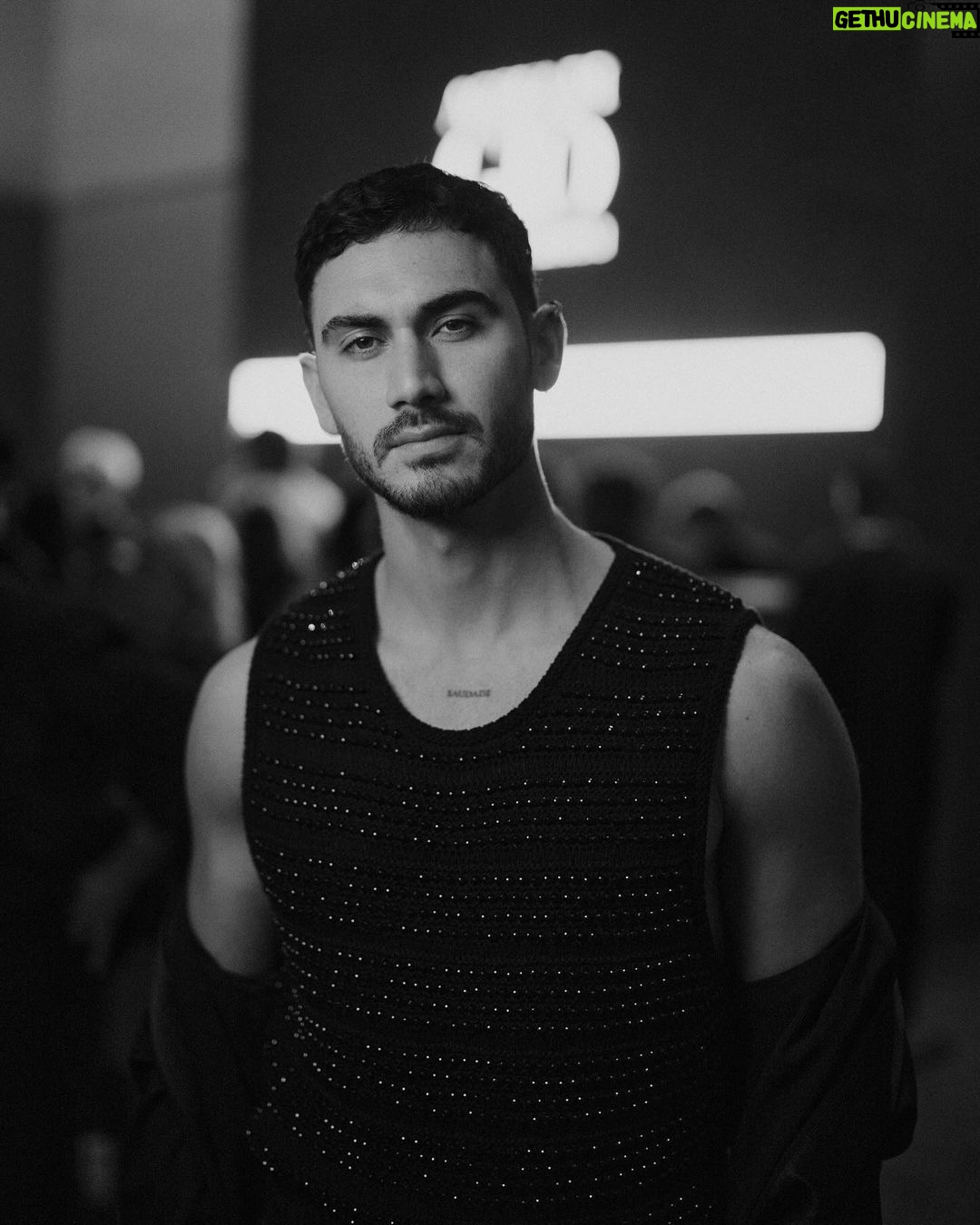 Alejandro Speitzer Instagram - Beautiful night with #acquadigio 🖤 @armanibeauty #armanibeauty