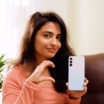 Alekhya Harika Instagram - For actors like me, life is always on high alert. Transferring audition content has never been easier, believe me. Thanks to Quick Share on the Samsung GalaxyF15 5G, I can now do it in a jiffy! Don’t miss out - pre-order now on #Flipkart starting at ₹11999 and get a Travel Adapter for just ₹299. #Samsung #AbIndiaKaregaFun #GalaxyF15 5G #Collab @samsungindia #reels #samsung #trending