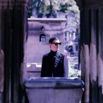 Aleksandr Gudkov Instagram - J’ai pris ces photos D’Alexandre en utilisant la magie des films périmés. Si vous aussi souhaitez une séance photo et que vous êtes à Paris, envoyez-moi un message même après la fermeture du cimetière. Pour votre magazine préféré @badlonmagazine 💛 Total look @gucci #madewithkodak Paris, France