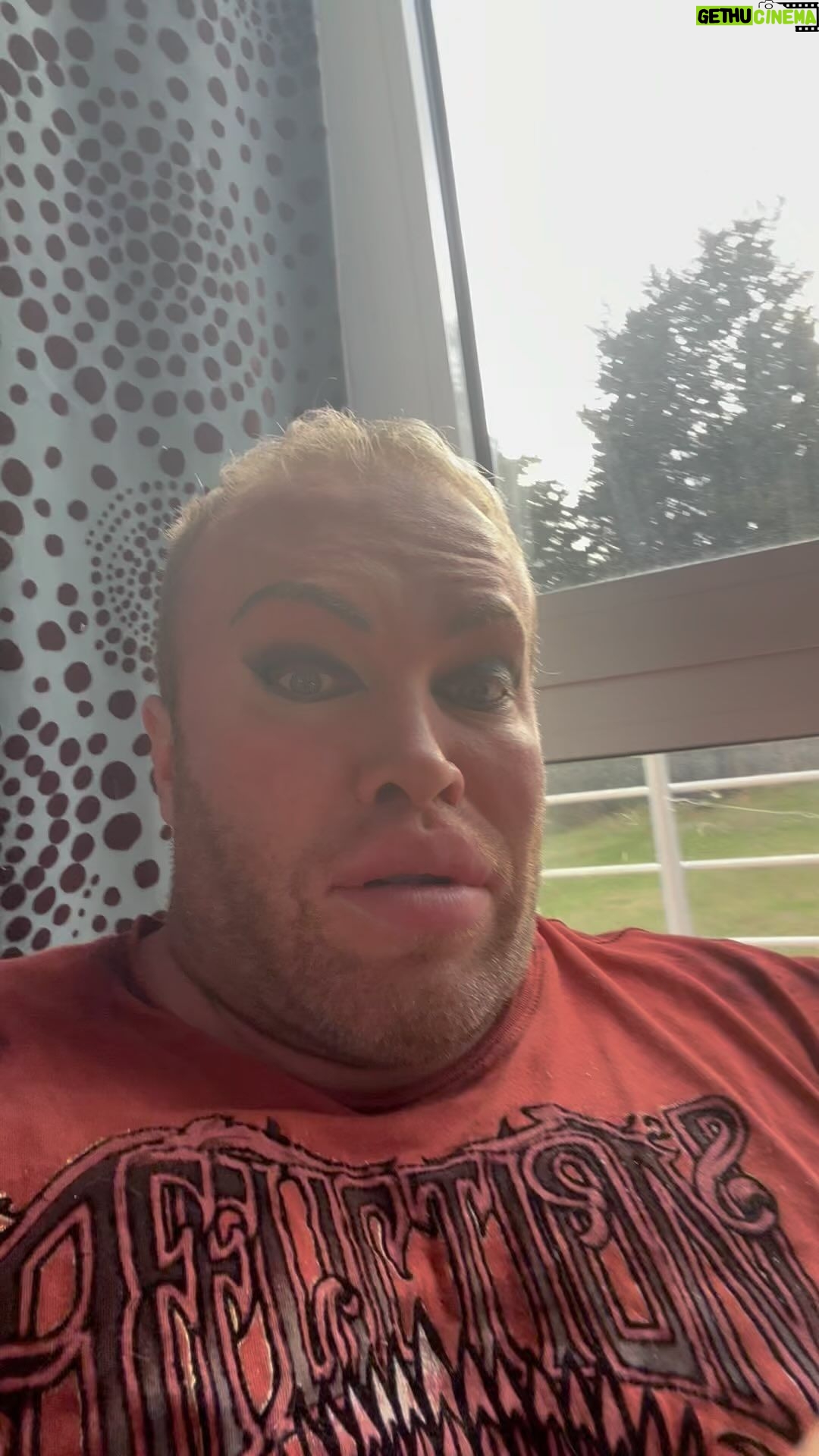 Aleksandr Shpak Instagram - Зэков отпустить, подозреваемых освободить и вот что точно, часть из них обязательно вернется обратно в рашу
