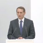Aleksandr Shpak Instagram - Ровно два года минуло со дня этого исторического диалога. Блеюще-заикающийся «главный разведчик» и выдавливающий из него признание «начальник»