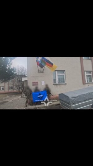 Aleksandr Shpak Instagram - По тв вам этого не покажут!!
Реальность такова!!
Поселок Горьковский, Белгородской области — под контролем российских освободительных сил.

Отличная совместная работа РОС с ичкерийскими добровольцами!

P.S. специально для путинских пропагандистов кратко описиваем: 
По приказу кураторов Запада, на деньги их налогоплательщиков, построили село в Чернобыле, которое один в один похоже на поселок Горьковский, Белгородской области.