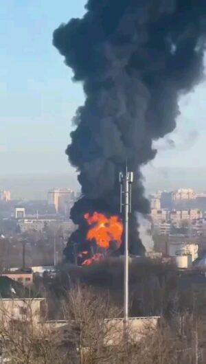 Aleksandr Shpak Instagram - Вай
Что твориться 
Еще одну нефтебазу вычеркиваем