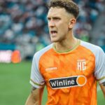 Aleksandr Tarasov Instagram - Первый сезон MFL для нас подошел к концу. К сожалению мы проиграли в полуфинале 1:0, но эмоции после этого матча еще долго будут меня подпитывать!🤯 Сыграть на стадионе чемпионата мира в Нижнем Новгороде, при 8к зрителях и при 127к в пике онлайна - это невероятно!😮 Мы продолжаем бить все возможные рекорды, развиваем индустрию и идем только вперед! У нас есть полтора месяца для того, чтобы перестроить команду, нанять новых специалистов и вернуться обновленными 3 сентября во второй сезон! Спасибо команде @fcnasporte и всем кто за нас болел, до скорых встреч! ✊🏼😉