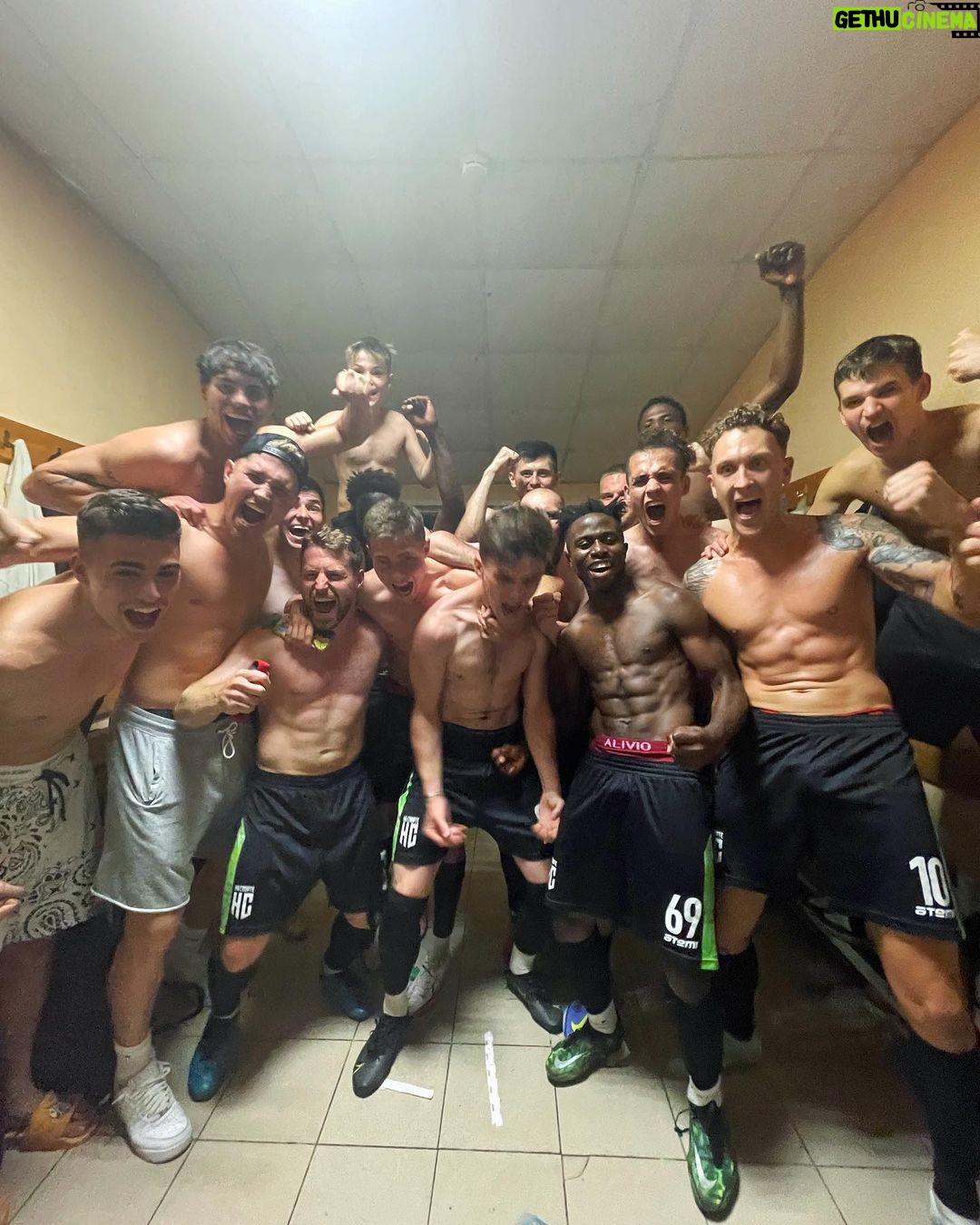 Aleksandr Tarasov Instagram - Мы в полуфинале!!!🔥 @fcnasporte лучшие✊🏼