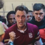 Aleksandr Tarasov Instagram - Вчера был отличный матч, важная победа для «На спорте» и не менее важная для всего медийно-футбольного комьюнити, потому что впереди МФЛ, возможность для новых команд показать себя, расширить тем самым медийный рынок! Чем больше команд, тем интереснее! А вот если бы мы проиграли, то Амкал задрали бы свои носы еще выше и ценности у Лиги не было бы такой, какая появилась сейчас! Сейчас есть «На спорте» и это самая сильная команда, с разноплановыми медийными личностями, бывшими профессиональными игроками, прекрасным тренерским штабом, команда без каких либо предубеждений по национальностям. Мы тренируемся 4 раза в неделю, нас уже не остановить! Всем кто в нас верит и поддерживает - ловите пятюню! А хейтеры пускай продолжают искать оправдания, люблю вас читать.) Отдельно хочу сказать спасибо Герману за игру, Амкал отличный соперник, эмоции которые я испытал вчера - великолепные. Трансляция топ, все на высоком уровне, так держать, жаль только что мы не скоро вновь встретимся.. А когда встретимся, надеюсь будет больше игры и меньше фолов с выяснениями отношений!