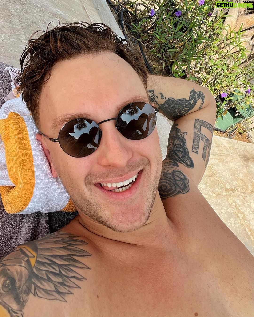 Aleksandr Tarasov Instagram - Если весел на работе, то на отдыхе игрив!😆