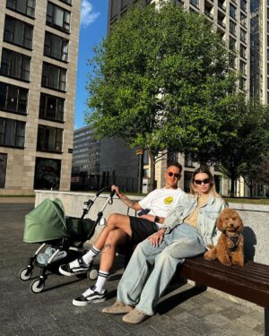 Aleksandr Tarasov Instagram - La Familia!! ☀️