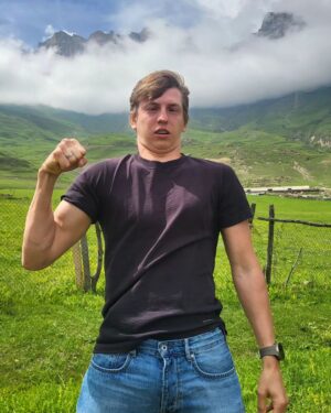 Aleksey Shcherbakov Instagram - Это я в Кабардино-Балкарии был, щас я дома уже.