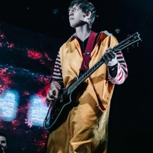 Aleksey Shcherbakov Instagram - Это я на дне рождения @smexband рок ебашил, щас я дома уже.