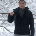 Aleksey Shcherbakov Instagram - Это я в зимнем сказочном лесу был, щас я дома уже.