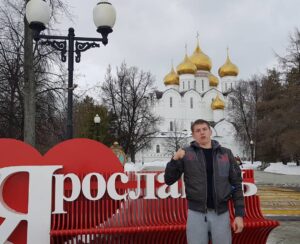 Aleksey Shcherbakov Instagram - Это я в Ярославле был, щас я дома уже.

А если тебе интересно как я был в Ярославле, то переходи по ссылке в профиле и смотри новый ВИДЕОБЛОГ. это чума.