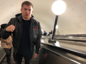Aleksey Shcherbakov Instagram - Это я на лесенке-чудесенке катался, щас я дома уже.