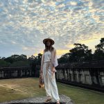 Alessandra Ambrosio Instagram – Sunrise at the majestic Angkor Wat ✨📿🩶 Angkor Wat Temple